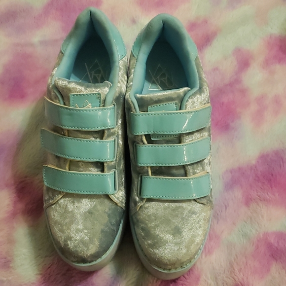 YRU Shoes - Euc blue velvet lala YRU platforms velcro